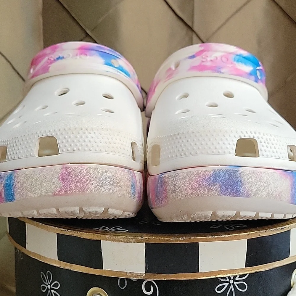 VGUC- CROCS Classic Platform Dream Clog in RARE White/Purple